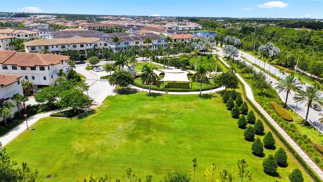 5197 Beckman Terrace, Palm Beach Gardens, FL 33418