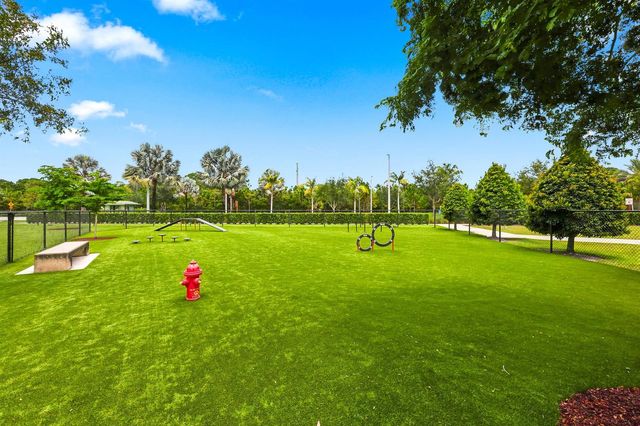 5197 Beckman Terrace, Palm Beach Gardens, FL 33418