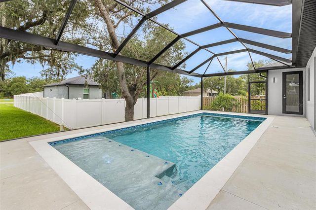 571 PRESQUE ISLE DRIVE, Port Charlotte, FL 33954