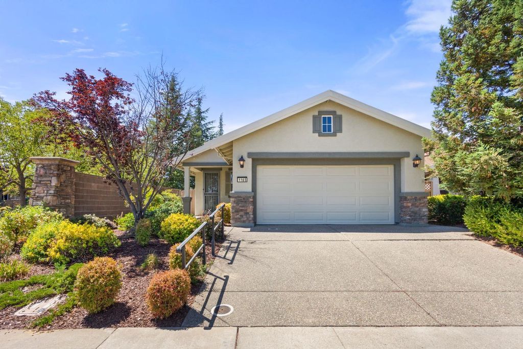 1165 River Rock Ln, Lincoln, CA 95648