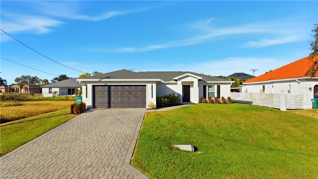 Image 1 of property listing at 1910 NW 27th PL, Cape Coral, FL 33993