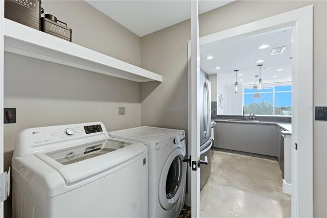 525 E JACKSON STREET 503, Orlando, FL 32801