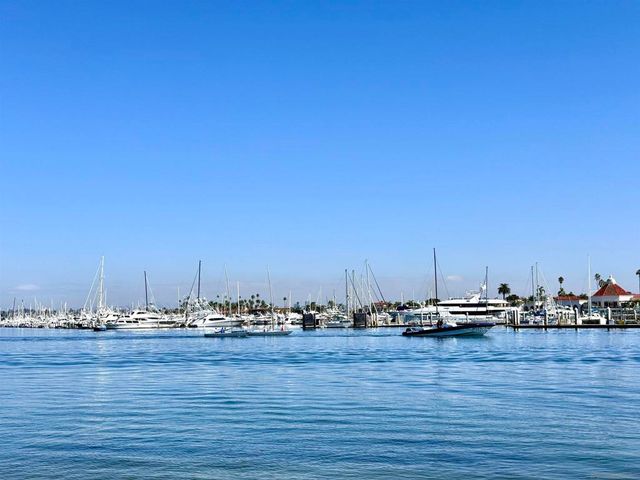 370 Rosecrans St 302, San Diego, CA 92106