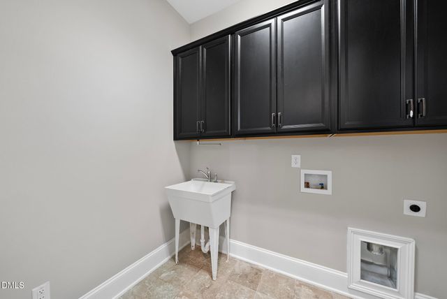 8240 Pritchett Farm Lane, Raleigh, NC 27606