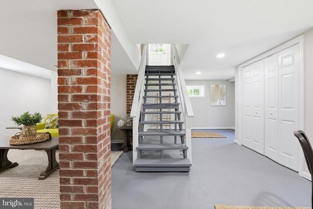 9408 OLD WATERLOO RD, Warrenton, VA 20186