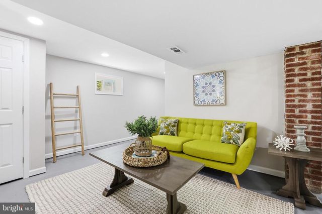 9408 OLD WATERLOO RD, Warrenton, VA 20186
