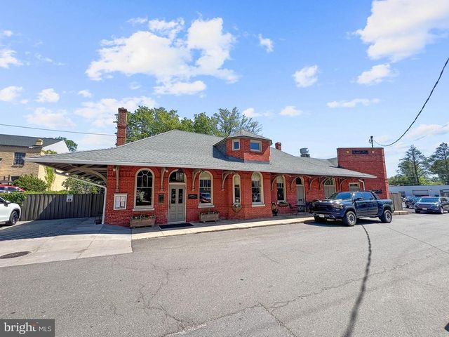 9408 OLD WATERLOO RD, Warrenton, VA 20186