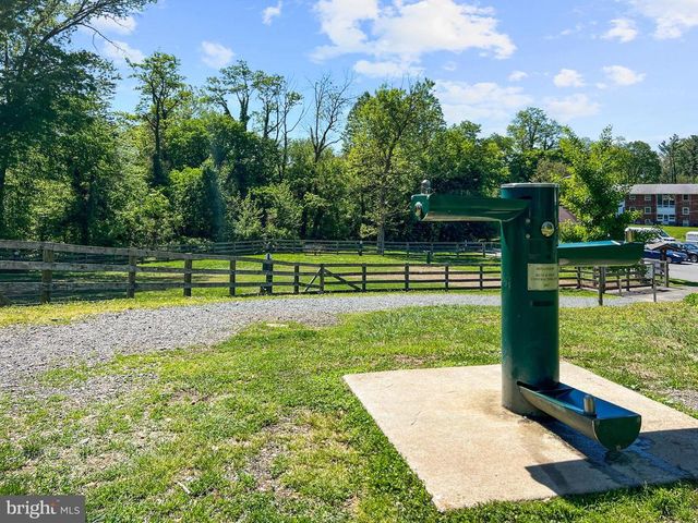 9408 OLD WATERLOO RD, Warrenton, VA 20186