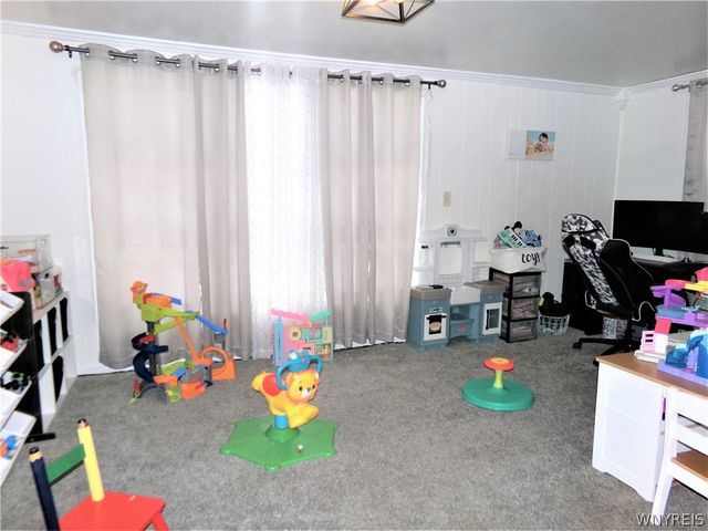 221 81st Street, Niagara Falls, NY 14304