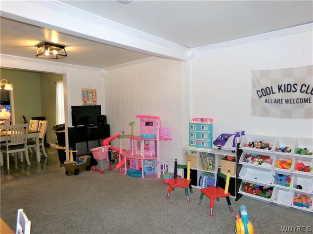 221 81st Street, Niagara Falls, NY 14304