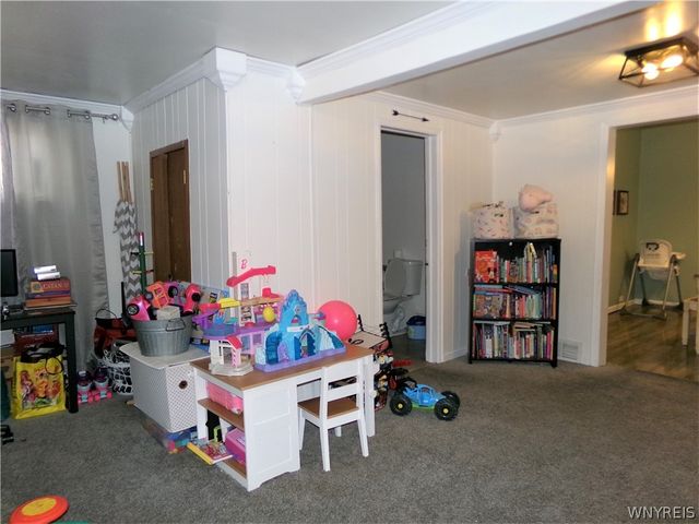 221 81st Street, Niagara Falls, NY 14304