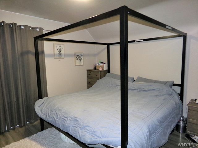 221 81st Street, Niagara Falls, NY 14304