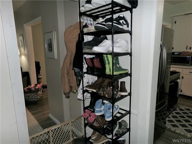 221 81st Street, Niagara Falls, NY 14304