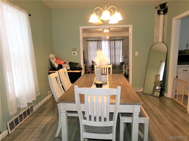 221 81st Street, Niagara Falls, NY 14304