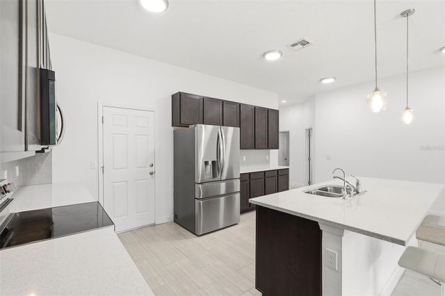 802 REFLECTION LAKE DRIVE, Orlando, FL 32807