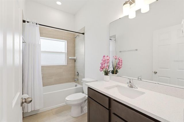 802 REFLECTION LAKE DRIVE, Orlando, FL 32807