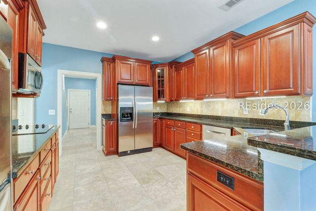 49 Wax Myrtle Ct, Hilton Head Island, SC 29926