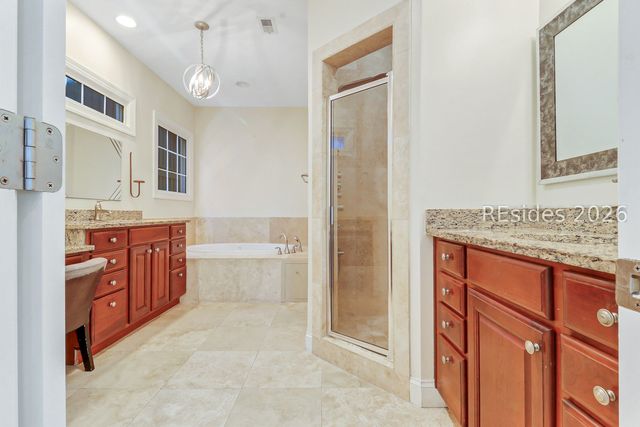 49 Wax Myrtle Ct, Hilton Head Island, SC 29926