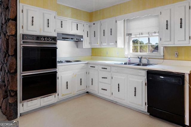 115 Windsor Drive, Calhoun, GA 30701