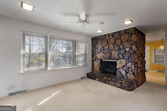 115 Windsor Drive, Calhoun, GA 30701