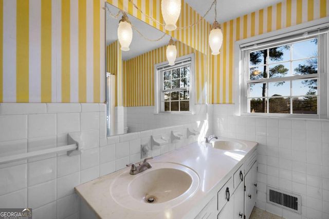 115 Windsor Drive, Calhoun, GA 30701