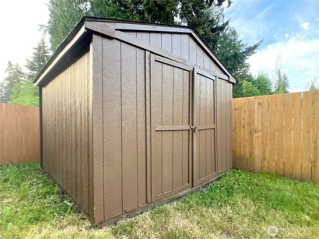 5530 55th Loop SE, Olympia, WA 98513