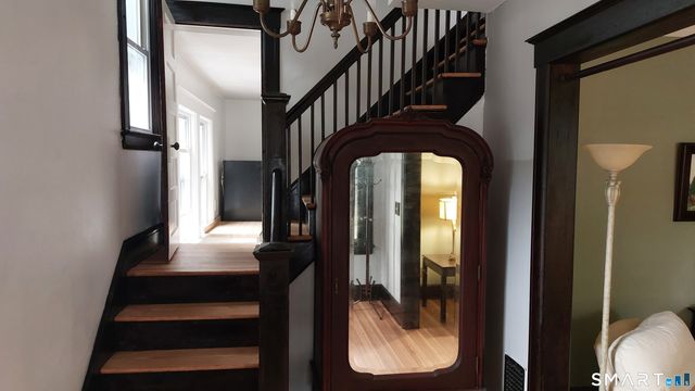 136 Mead Avenue, Greenwich, CT 06830
