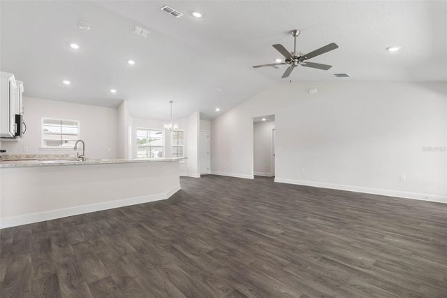 2 ULMACEAL PATH, Palm Coast, FL 32164
