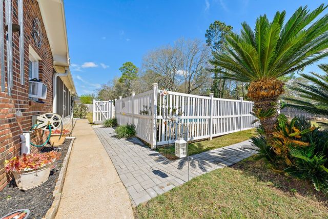 906 Eldorado Drive, Dothan, AL 36303