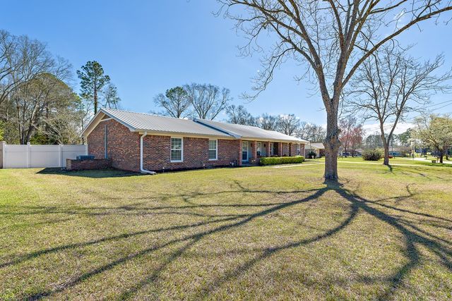 906 Eldorado Drive, Dothan, AL 36303