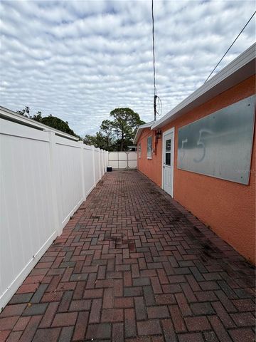 4627 BYERLE CIRCLE, Tampa, FL 33634