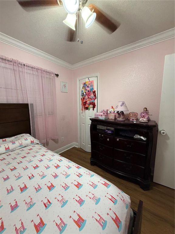 Image 18 of property listing at 4627 BYERLE CIRCLE, Tampa, FL 33634