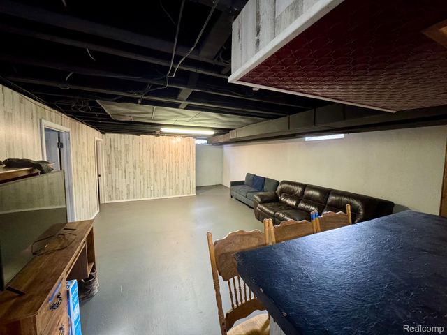 13036 Whitfield Drive, Sterling Heights, MI 48312