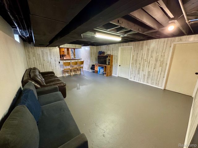 13036 Whitfield Drive, Sterling Heights, MI 48312