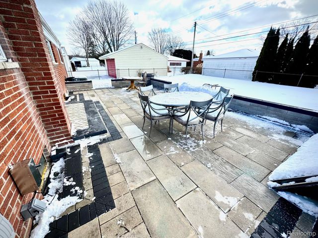 13036 Whitfield Drive, Sterling Heights, MI 48312