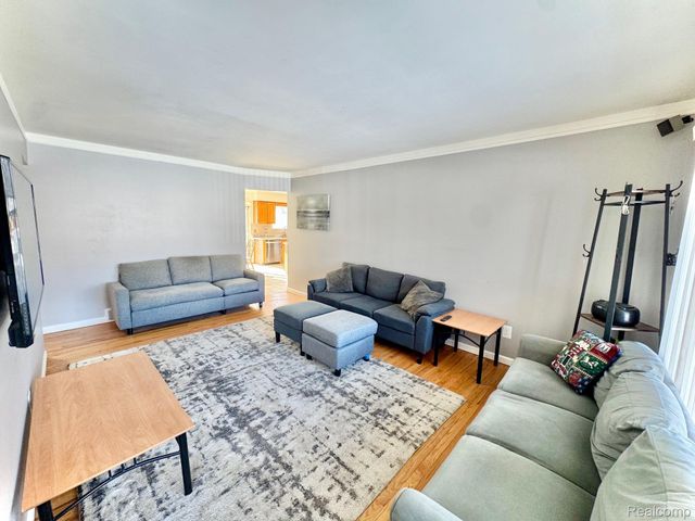 13036 Whitfield Drive, Sterling Heights, MI 48312