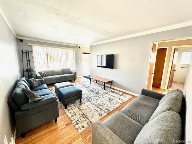 13036 Whitfield Drive, Sterling Heights, MI 48312