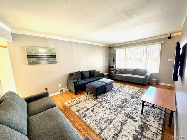 13036 Whitfield Drive, Sterling Heights, MI 48312