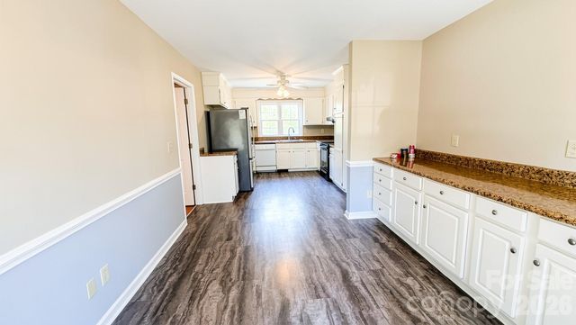 7218 Quail Ridge Drive, Charlotte, NC 28226