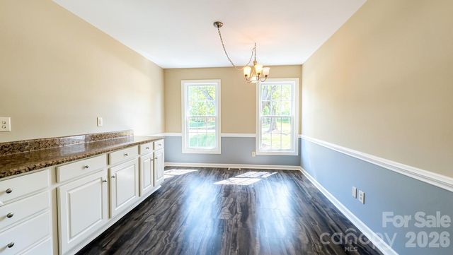 7218 Quail Ridge Drive, Charlotte, NC 28226