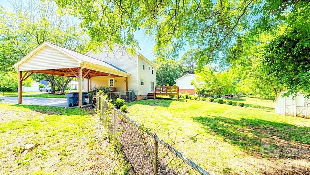 7218 Quail Ridge Drive, Charlotte, NC 28226