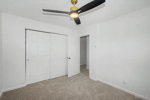 750 Lamplight Lane, Hazelwood, MO 63042