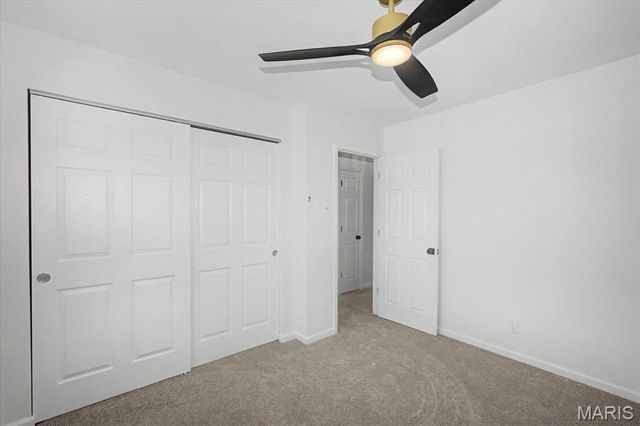 750 Lamplight Lane, Hazelwood, MO 63042