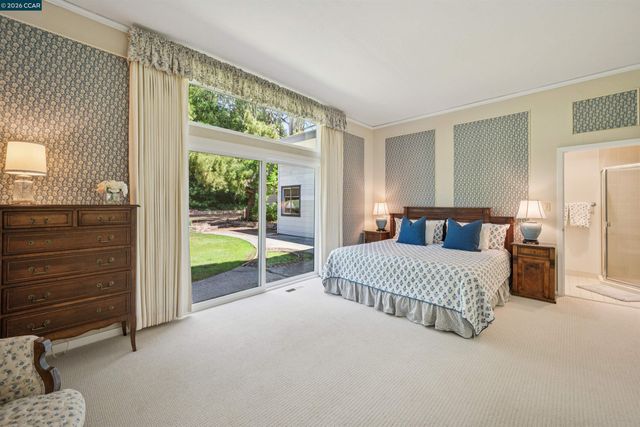 3814 Happy Valley Rd, Lafayette, CA 94549