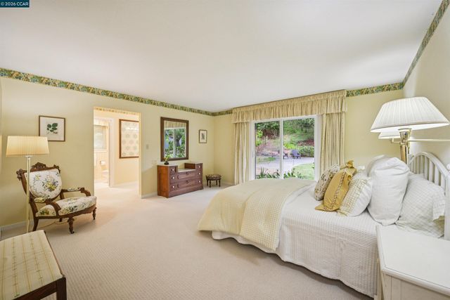3814 Happy Valley Rd, Lafayette, CA 94549