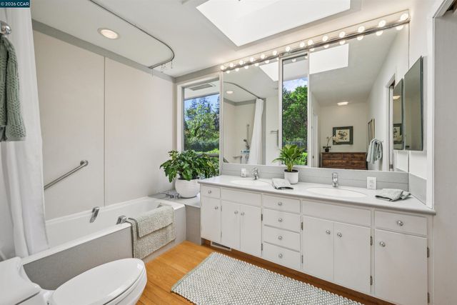 3814 Happy Valley Rd, Lafayette, CA 94549