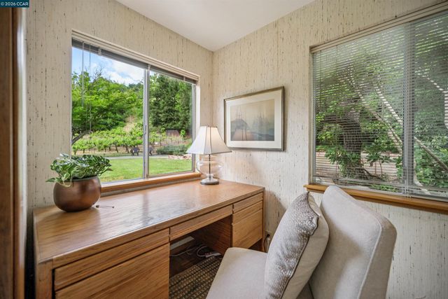 3814 Happy Valley Rd, Lafayette, CA 94549