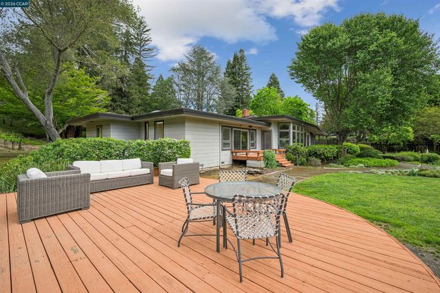 3814 Happy Valley Rd, Lafayette, CA 94549