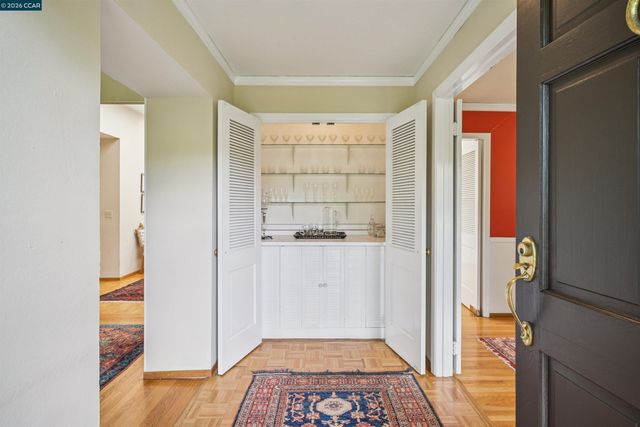 3814 Happy Valley Rd, Lafayette, CA 94549