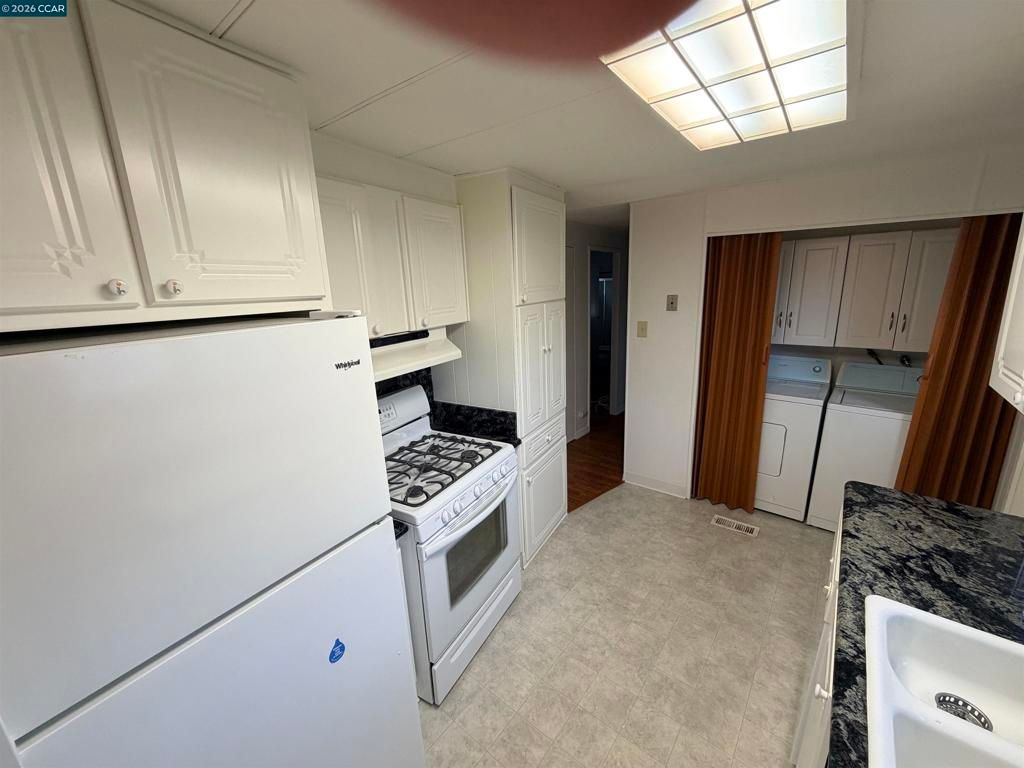 Image 5 of property listing at 2339 2339 Dalis Drive, Concord, CA 94520